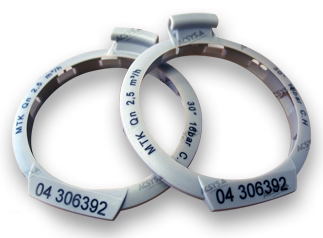 Laser marking by carbonisation of plastic on identification rings for water meters